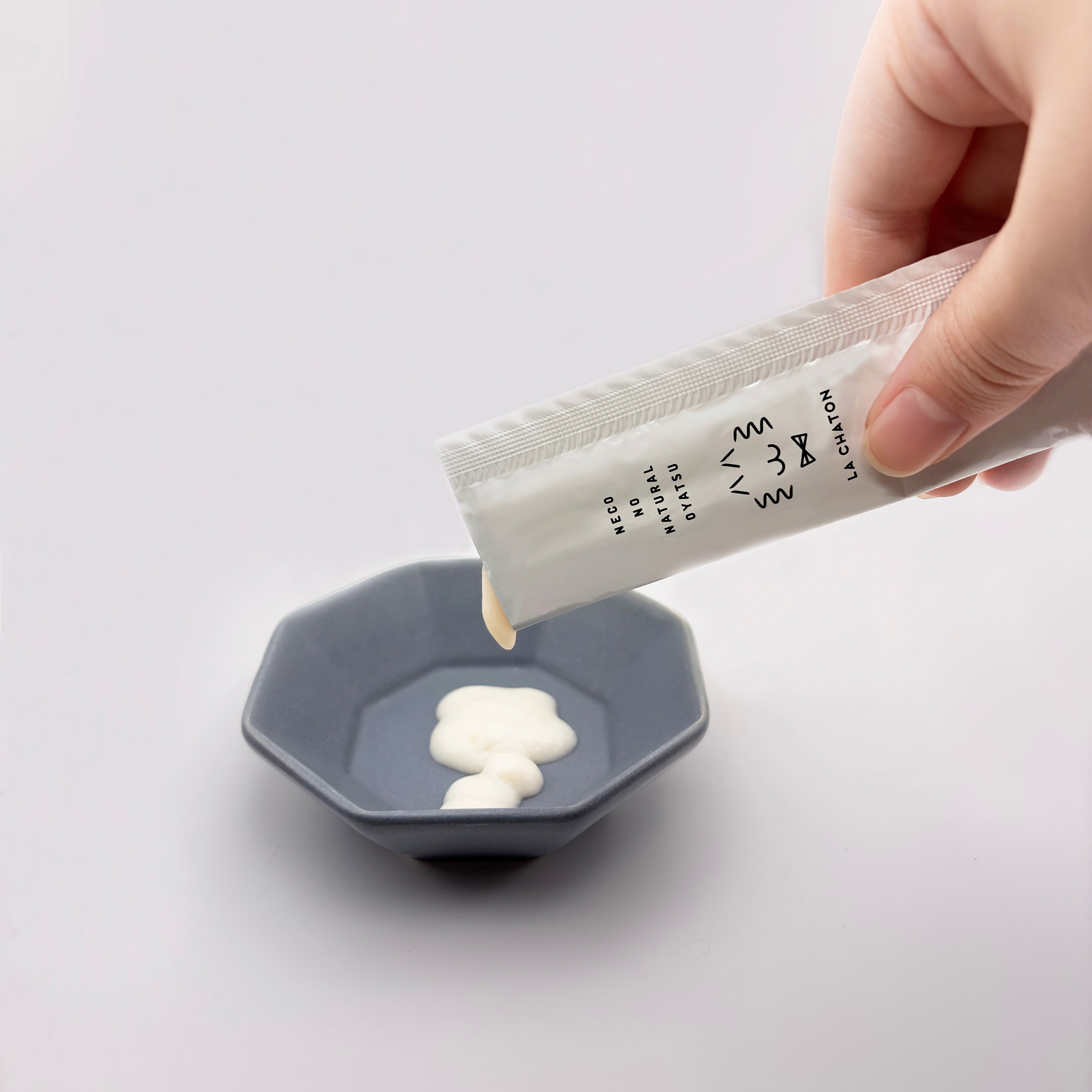 【犬猫用おやつ】極上ナチュラルチキンペースト